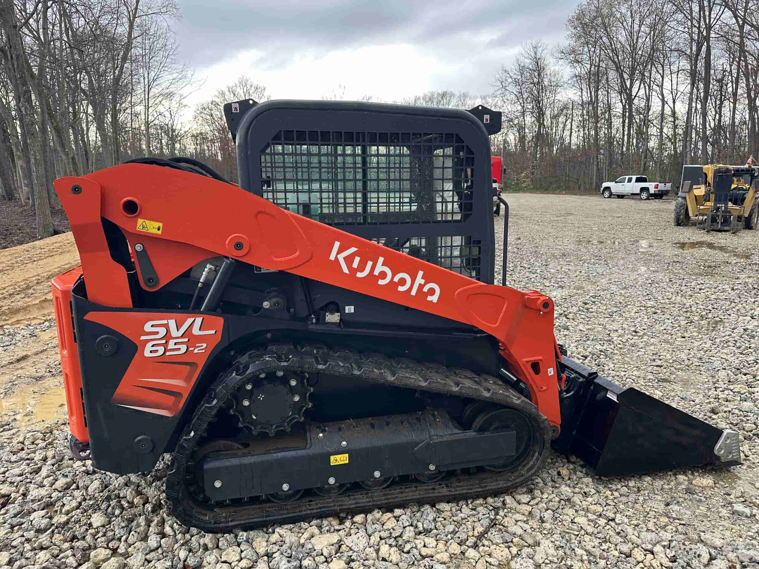 2022 KUBOTA SVL65-2 LIKE NEW
